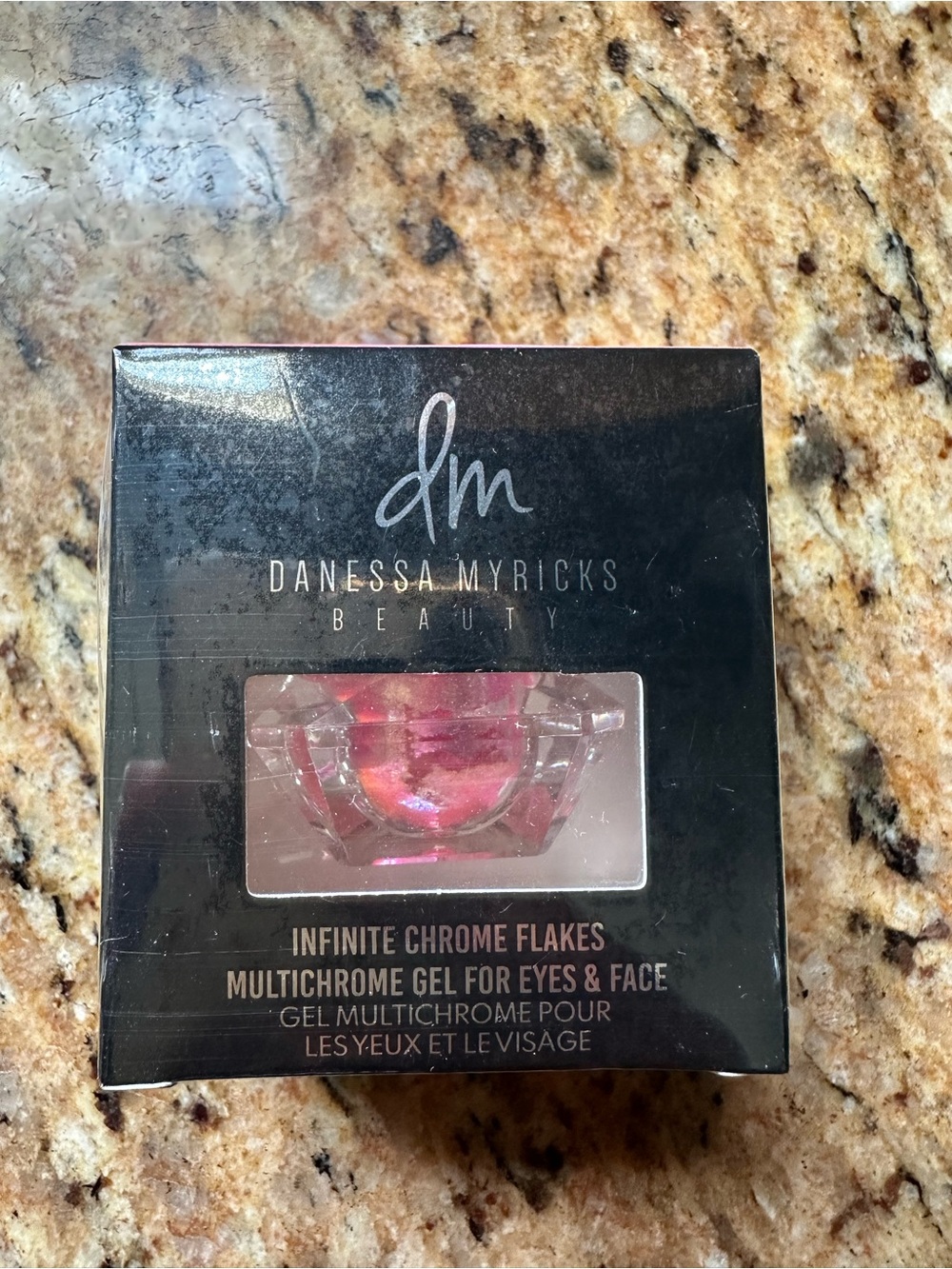 Danessa Myricks Beauty Infinite Chrome Flakes Multichrome Gel - Pink/Gold Shift